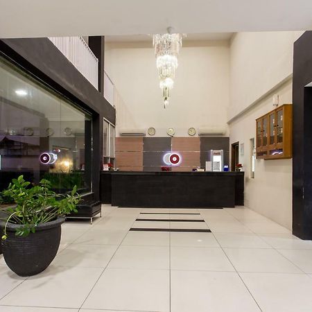 Capital O 769 City Hotel Balikpapan  Dış mekan fotoğraf